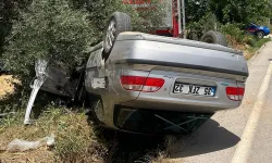 Ödemiş'te kaza: Takla atan otomobildeki 2 kişi yaralı