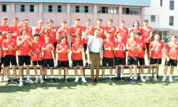 İzmir'i temsil edecekler: Başkan Yiğit Termalspor'u şampiyonaya uğurladı