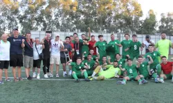 Bornova Belediyespor'dan büyük başarı: Süper Amatör Lig'e geri döndü