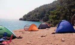 Çeşme'de karavan ve çadır cezası: Başkan Denizli uyarı yaptı