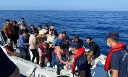 Fethiye'de düzensiz göçmen operasyonu: 25 kişi kurtarıldı