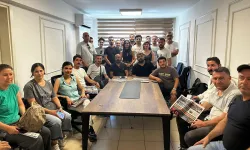 Büyükşehir işçilerinden İz Gazete'ye ziyaret: Emekçinin yanında olduğunuz için teşekkür ederiz