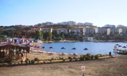 İzmir'in ödüllü plajı: Berrak sularda tatil keyfi yaşatıyor