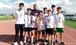 İzmir'in gururu oldular: Karşıyaka atletizm takımı Türkiye şampiyonu!