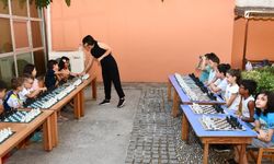 Manisa'da Dünya Satranç Günü kutlandı: Minik eller satrançla buluştu