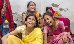 Hindistan'da ayin sırasında izdiham: Can kaybı 116'a çıktı
