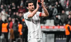 Beşiktaş'ta sakatlık şoku: Tecrübeli isim en az  6 ay sahalardan uzak kalacak