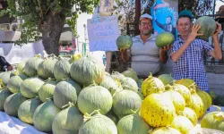 Buca'da ilk kez düzenlendi: Kavun festivaline yoğun ilgi