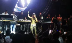 Marmaris'te Hande Yener rüzgarı esti