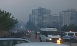 Sağlık Bakanlığı açıkladı: İzmir'de yangından etkilenen 78 kişi hastaneye kaldırıldı