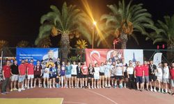 İzmir'in en büyük sokak basketbolu organizasyonu: Heyecan Göztepe'de devam etti