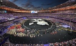 Paris 2024 Olimpiyat Oyunları sona erdi: Törende renkli sahneler yaşandı