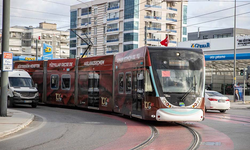 Tram İzmir'den kritik uyarı: Kaza sebebiyle bir hat kapalı