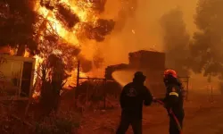 Türkiye, Atina'daki yangın için harekete geçti: Uçak ve helikopter gönderecek