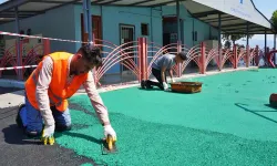 Yenileme ve onarım çalışmaları tam gaz: İzmir’in parklarında seferberlik var