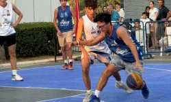 Streetball İzmir Cup'ta final mücadelesi büyük heyecana sahne oldu