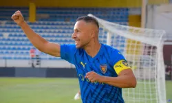 Bucaspor, Yasin ile gülüyor