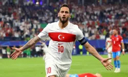 Hakan Çalhanoğlu aday gösterildi! Messi ve Ronaldo yok, Hakan var!