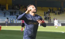 Bucaspor'da Yasin Öztekin mucizesi: 38 yaşındaki isim galibiyet getirdi