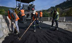 5 mahallede eş zamanlı çalışma: Bornova’da yol sorunları çözülüyor