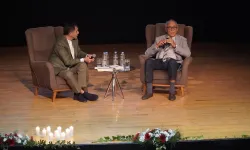 Usta yazar, yeni kitabının müjdesini İzmir’den verdi
