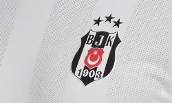 Beşiktaş'ta sular durulmuyor: Bir isim daha ayrılığı açıkladı