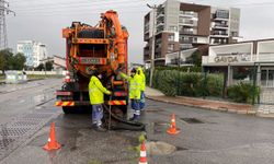 İzmir'de yağmur nöbeti: Su baskınlarına karşı önlem alındı