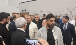 Eski AKP’li Aydemir’in gelişi, meclisi gerdi: Arkadaşlar büyükşehirin çayını içmeye geldiler!