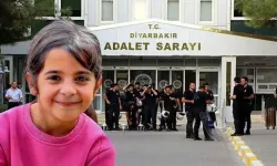 Narin Güran duruşmasında dikkat çeken olay: Cübbesini çıkarttı, bir baba olarak sordu