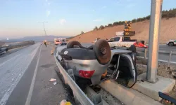 Aydın-Denizli otoyolunda otomobil takla atıp ters döndü: 3 yaralı