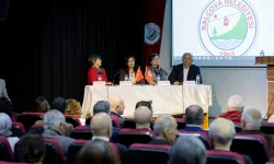 Balçova'da 3. Yaş Üniversitesi heyecanı: Tanıtım yoğun ilgi gördü