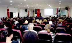 Bayraklı’da farkındalık semineri: Üzerimize düşeni yapıyoruz