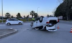 Denizli'de iki araç çarpıştı: 3 kişi yaralandı