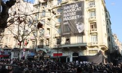 Hrant Dink, ölümünün 18. yılında Şişli'de anıldı: Karanfil bırakıldı