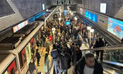 İzmir'de iş bırakma eylemi: ESHOT çalışmadı, metro arıza yaptı