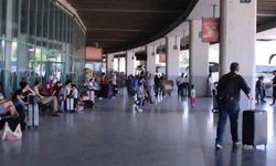 İzmir otogarında bayram yoğunluğu: Ek seferler düzenleniyor