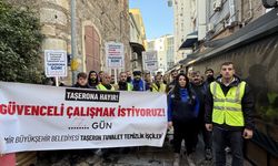 İzmir'de taşeron işçilerden belediye önünde eylem: Güvenceli çalışmak istiyoruz