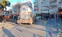 İzmir'de tırla 2 kişiye çarptı, ölümlerine neden oldu: Şoför tutuklandı