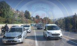 İzmir Trafik Birimleri uyardı: Yeşildere Caddesi’nde zincirleme trafik kazası!