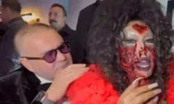 Bülent Ersoy film galasına zombi kostümü ile katıldı