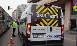 İzmir'de okul servislerine denetim: 38 araç trafikten men edildi