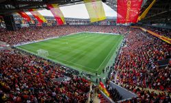 Göztepe'ye taraftarın ilgisi büyük: En kalabalık tribünlerden biri oldu