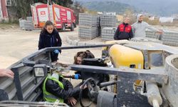 Aydın'da parke taşı yüklü forklift devrildi: İşçi yaralandı!