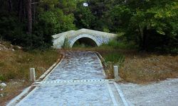 İzmir’de doğa ve tarihin birleşimi: Yakaköy Küçük Köprü