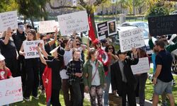 Los Angeles'ta İmamoğlu protestosu: “Hukukun üstünlüğü herkes için geçerli olmalı”