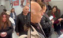 İzmir'den İmamoğlu’na güçlü destek: CHP binaları dolup taşıyor