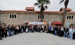 Gençlere yönelik kent dönüşümünü hedefleyen yeni istihdam hamlesi: İzmir Seninle Projesi tanıtıldı