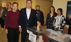 Başkan Ahmet Akın’dan demokrasi vurgusu: Hep birlikte mücadele ediyoruz!