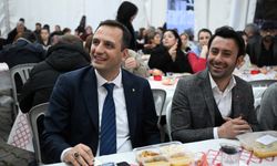 Bornova'da Ramazan dayanışması: Başkan Eşki vatandaşlarla iftarda buluştu
