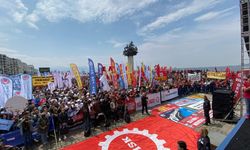 İzmir'de CHP ve sendikalar 1 Mayıs için birleşti: Zalimler en çok emekçiler, gençler ve kadınlardan korkar!